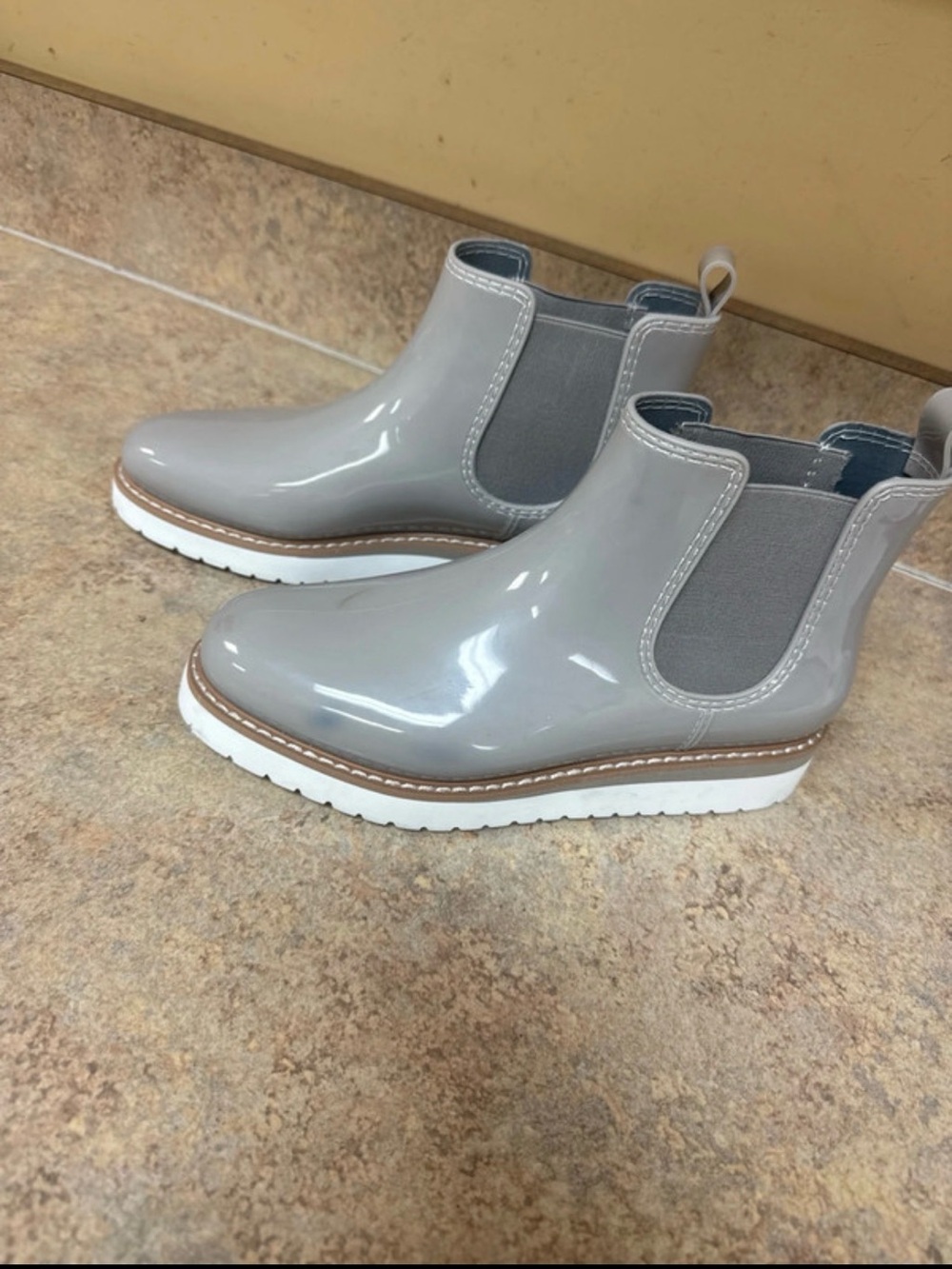 Kids Grey Chelsea Rain Boots - Stylish Waterproof Ankle Boot